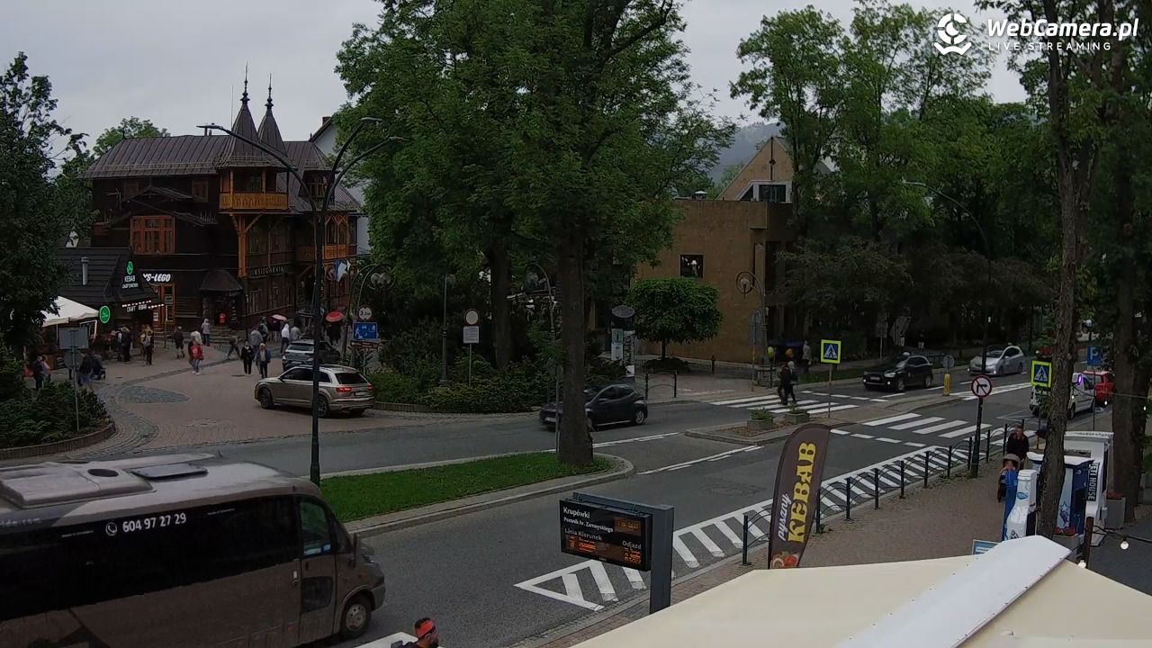 Zakopane - widok na ulicę Krupówki - 05 czerwiec 2026, 17:00