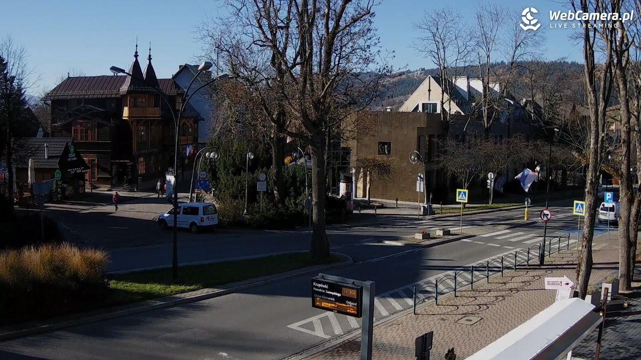 Zakopane - widok na ulicę Krupówki - 07 listopad 2025, 12:17