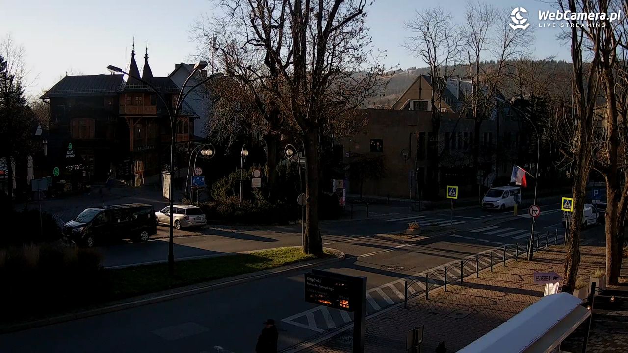 Zakopane - widok na ulicę Krupówki - 06 listopad 2025, 14:51