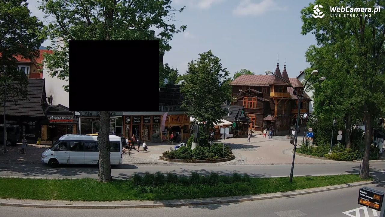Zakopane - widok na ulicę Krupówki - 10 czerwiec 2025, 11:11