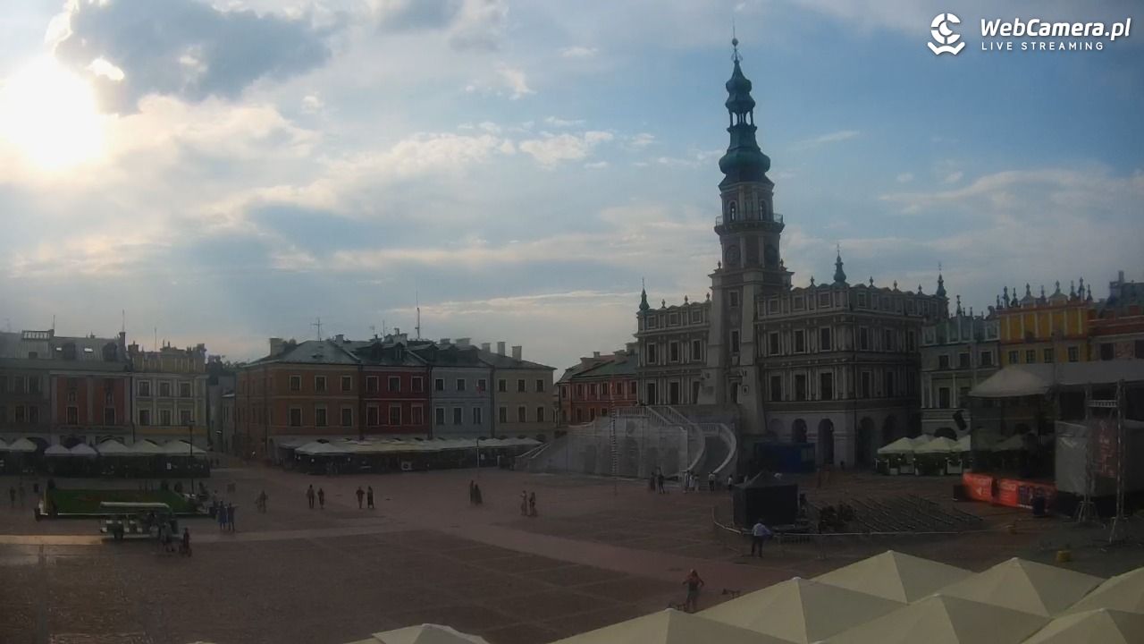 ZAMOŚĆ - widok na Rynek Wielki - 07 czerwiec 2025, 18:16