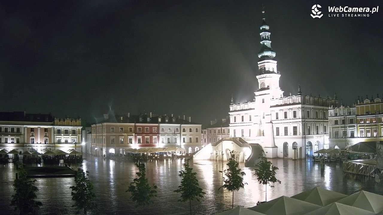 ZAMOŚĆ - widok na Rynek Wielki - 16 maj 2026, 23:47