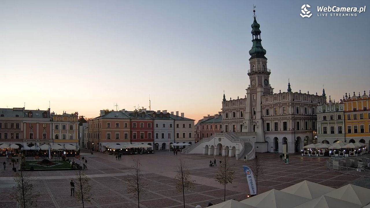 ZAMOŚĆ - widok na Rynek Wielki - 27 wresień 2026, 18:24