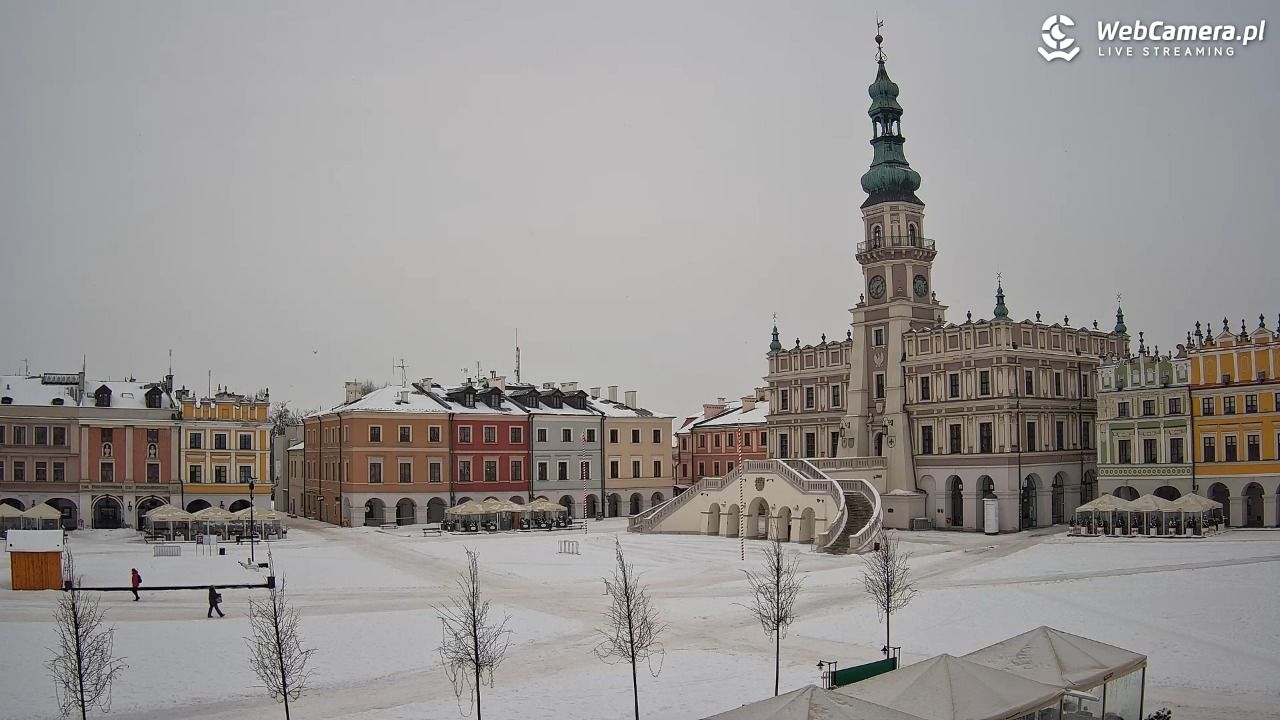 ZAMOŚĆ - widok na Rynek Wielki - 17 luty 2026, 07:11