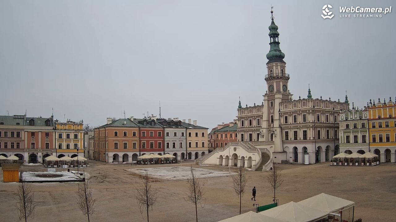 ZAMOŚĆ - widok na Rynek Wielki - 14 luty 2026, 08:32