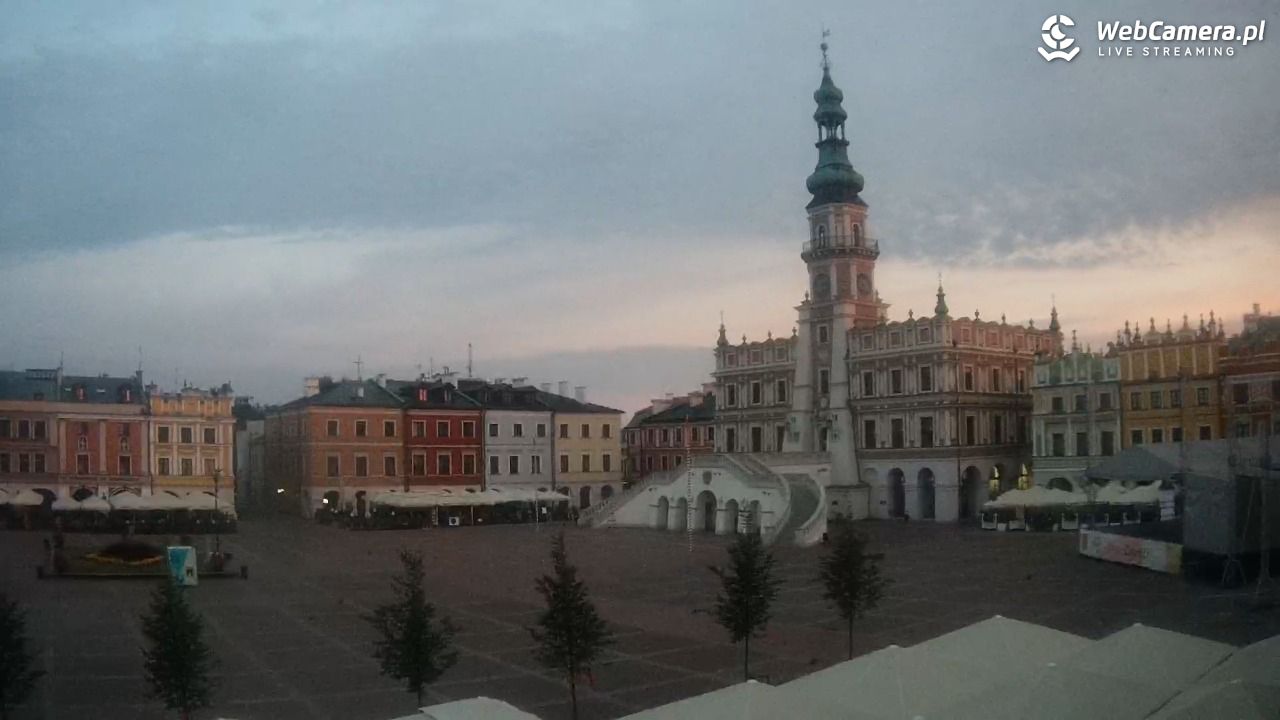 ZAMOŚĆ - widok na Rynek Wielki - 27 sierpień 2025, 05:21