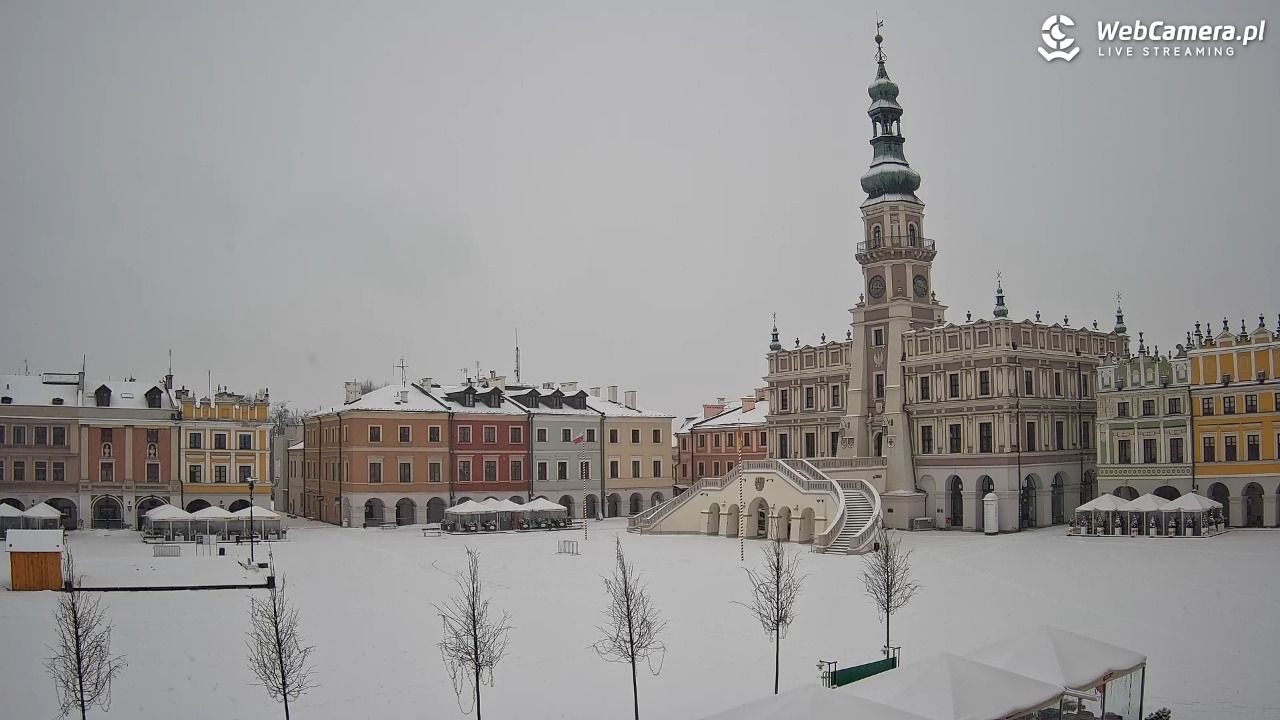 ZAMOŚĆ - widok na Rynek Wielki - 15 luty 2026, 08:18
