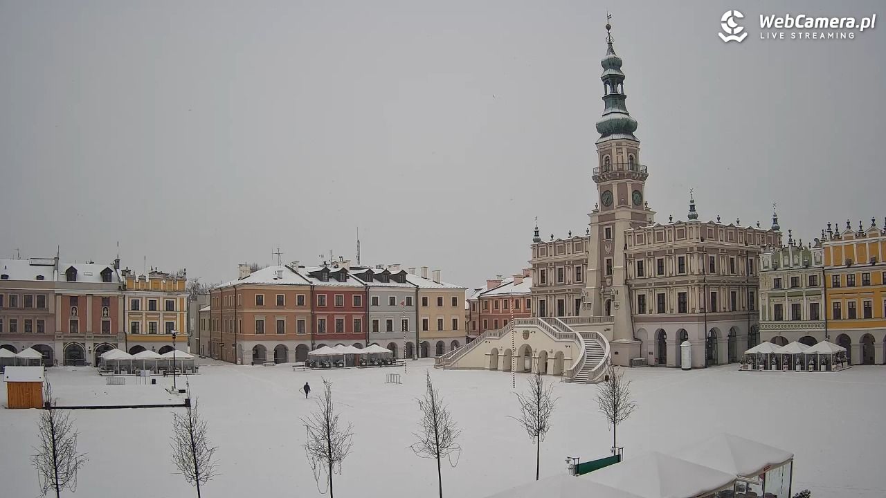 ZAMOŚĆ - widok na Rynek Wielki - 15 luty 2026, 07:37
