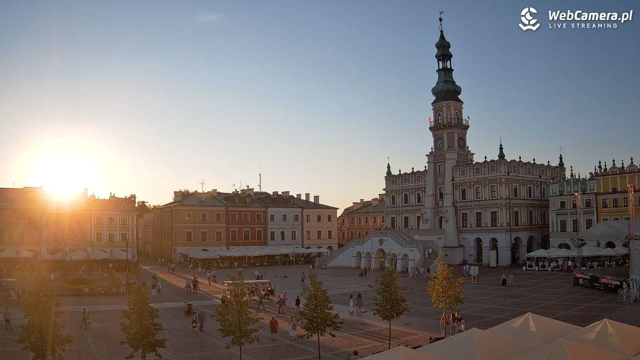 ZAMOŚĆ - widok na Rynek Wielki - 15 sierpień 2026, 19:10