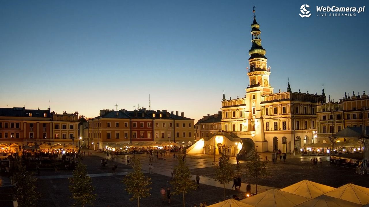 ZAMOŚĆ - widok na Rynek Wielki - 15 sierpień 2026, 20:28
