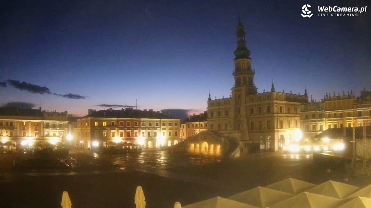 ZAMOŚĆ - widok na Rynek Wielki - 15 maj 2025, 21:14