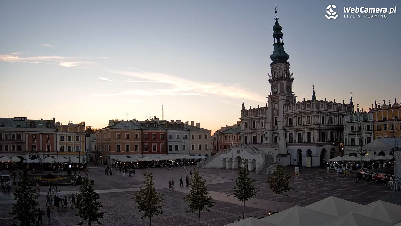 ZAMOŚĆ - widok na Rynek Wielki - 14 sierpień 2026, 19:55