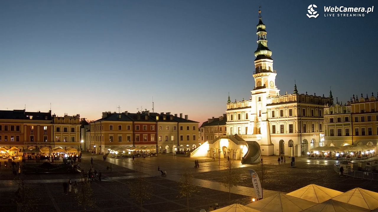 ZAMOŚĆ - widok na Rynek Wielki - 27 wresień 2026, 18:55