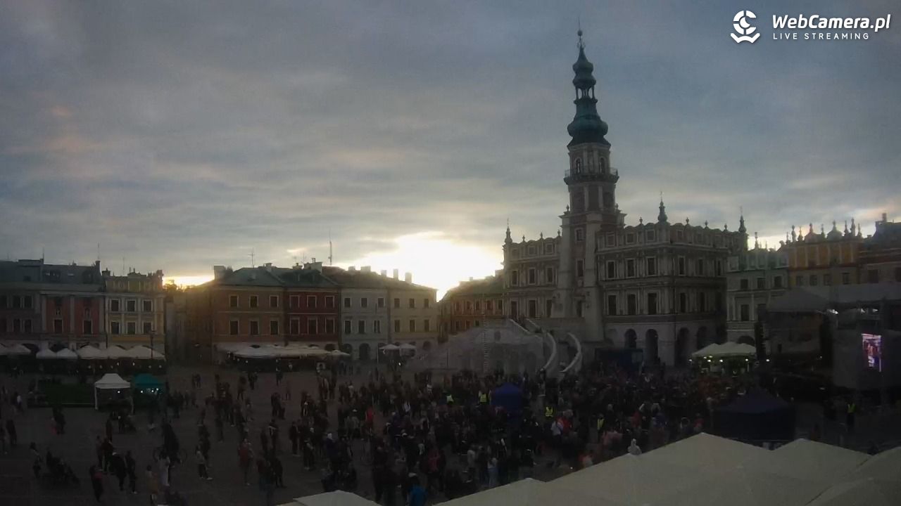 ZAMOŚĆ - widok na Rynek Wielki - 17 maj 2025, 19:22
