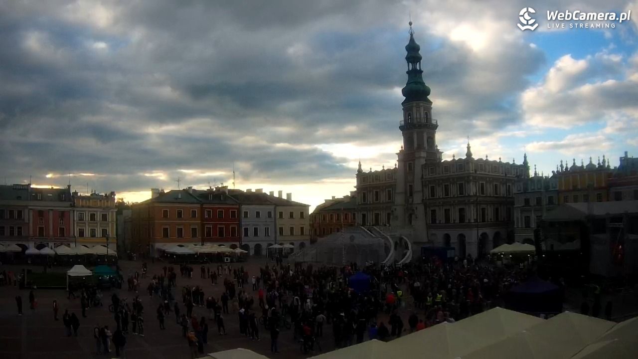 ZAMOŚĆ - widok na Rynek Wielki - 17 maj 2025, 18:50