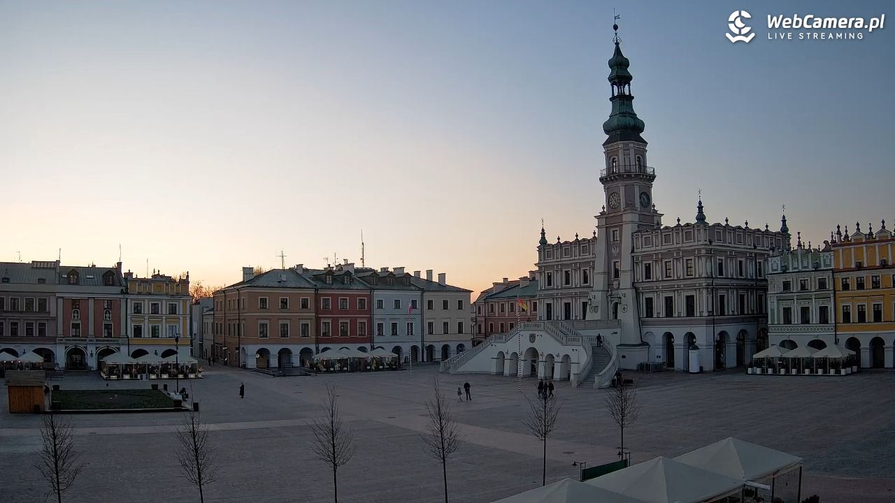 ZAMOŚĆ - widok na Rynek Wielki - 03 kwiecień 2026, 18:54