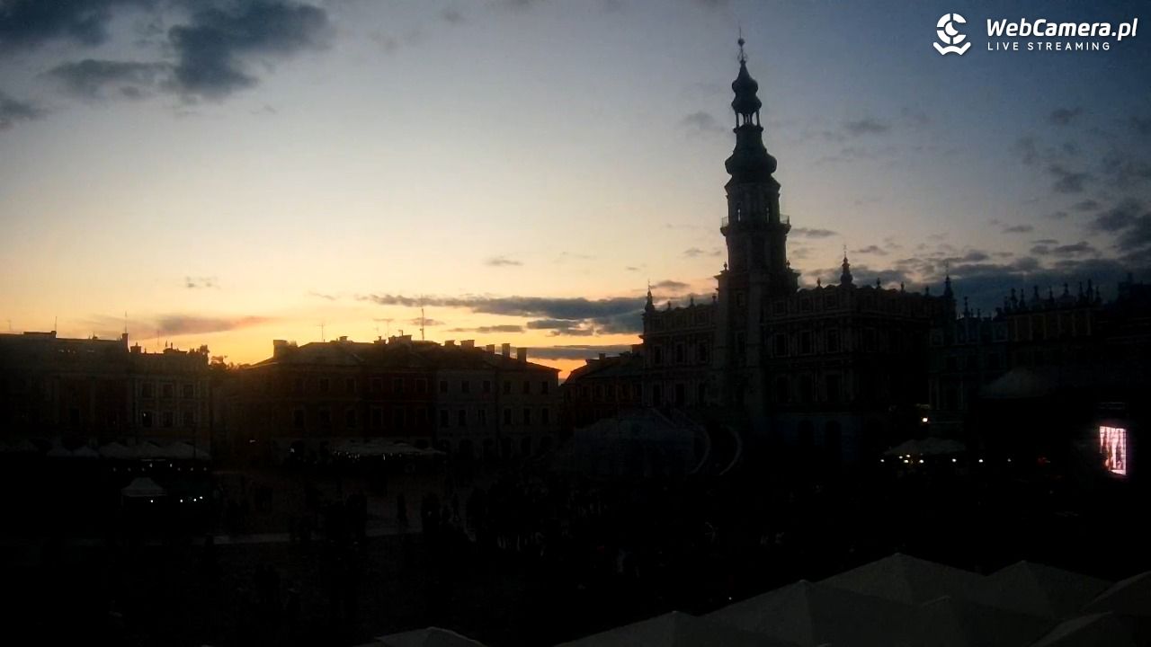 ZAMOŚĆ - widok na Rynek Wielki - 17 maj 2025, 20:17