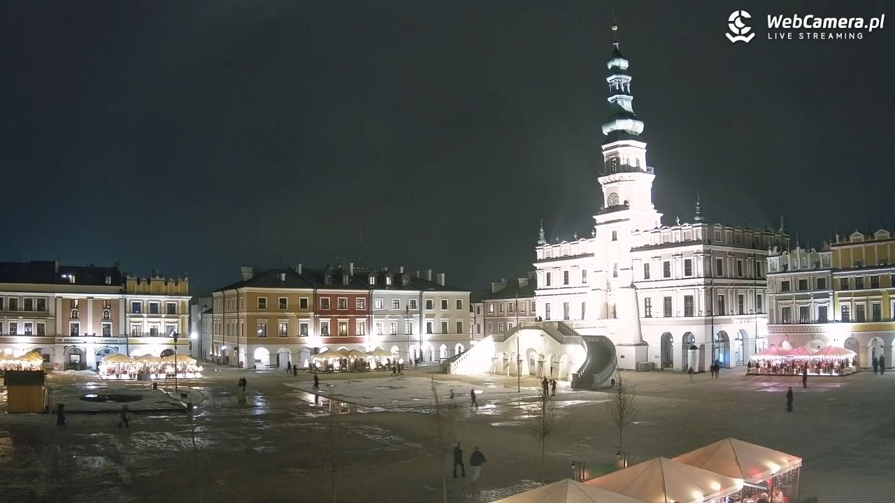 ZAMOŚĆ - widok na Rynek Wielki - 14 luty 2026, 18:12