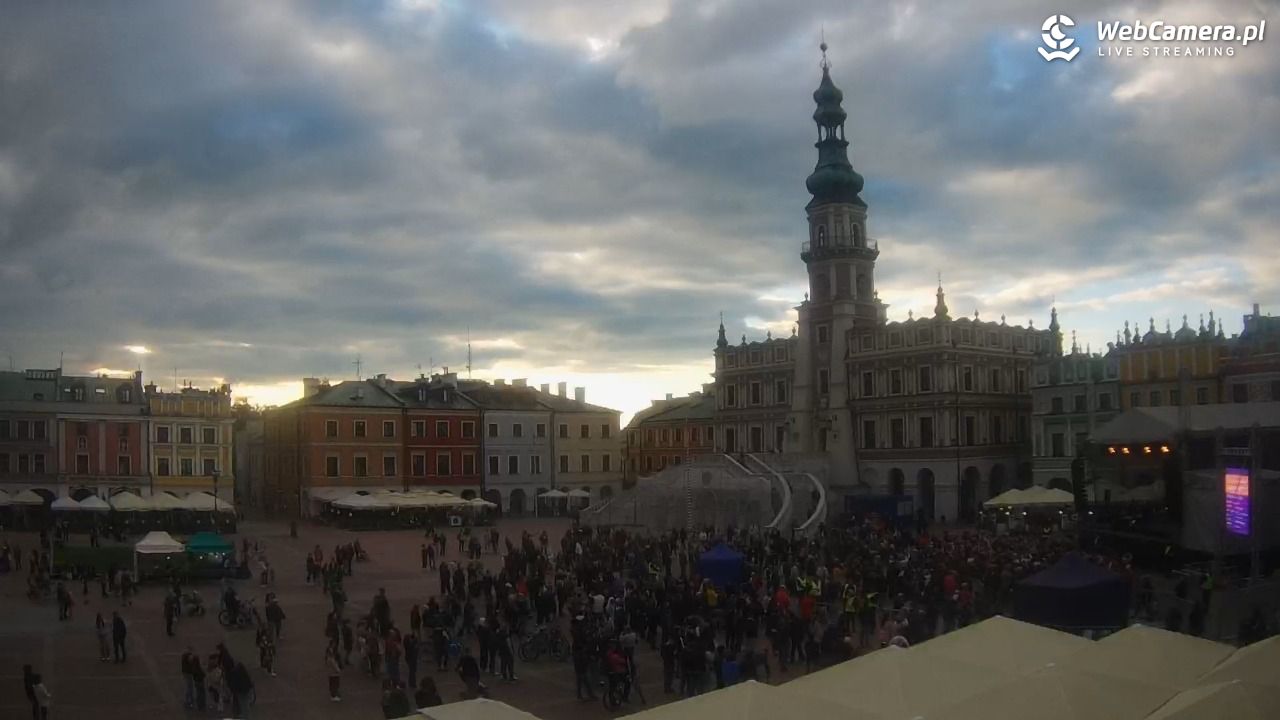 ZAMOŚĆ - widok na Rynek Wielki - 17 maj 2025, 18:54