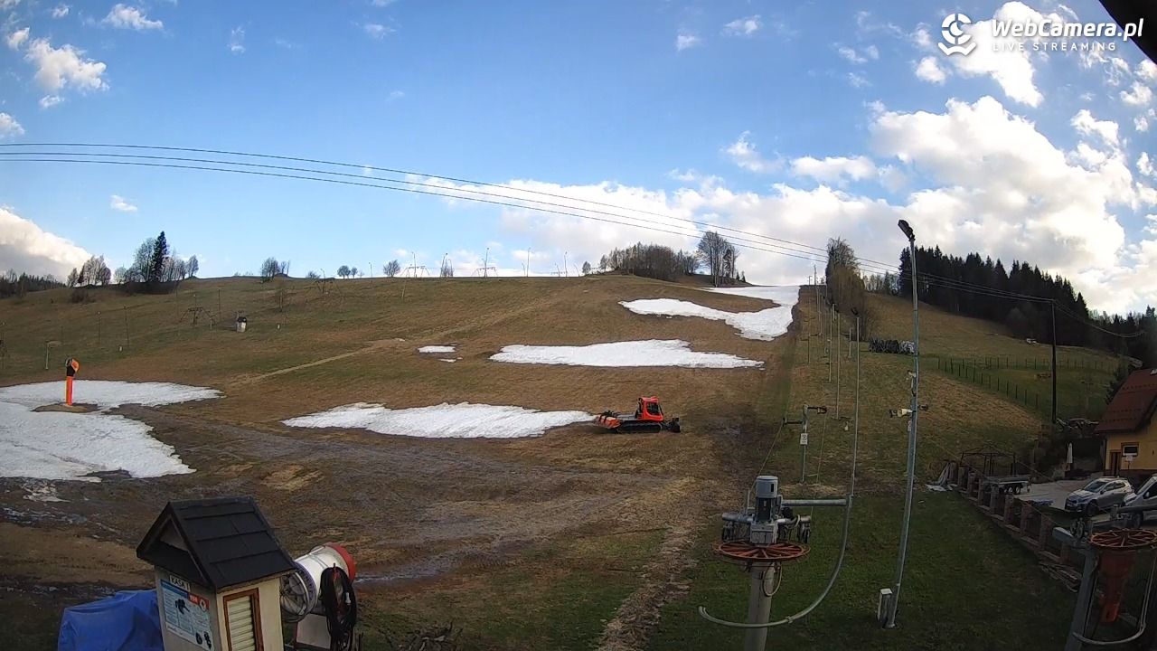 Wyciąg narciarski Wojtek - Zawoja Czatoża - 24 kwiecień 2026, 18:21