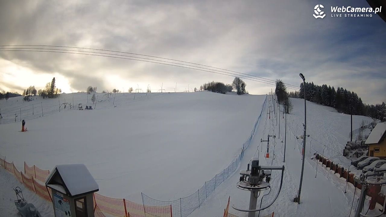 Wyciąg narciarski Wojtek - Zawoja Czatoża - 16 luty 2026, 08:14
