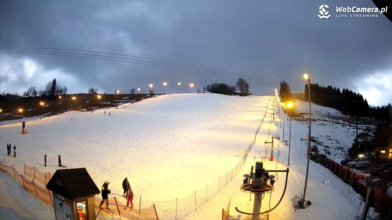 Wyciąg narciarski Wojtek - Zawoja Czatoża - 25 luty 2026, 17:27