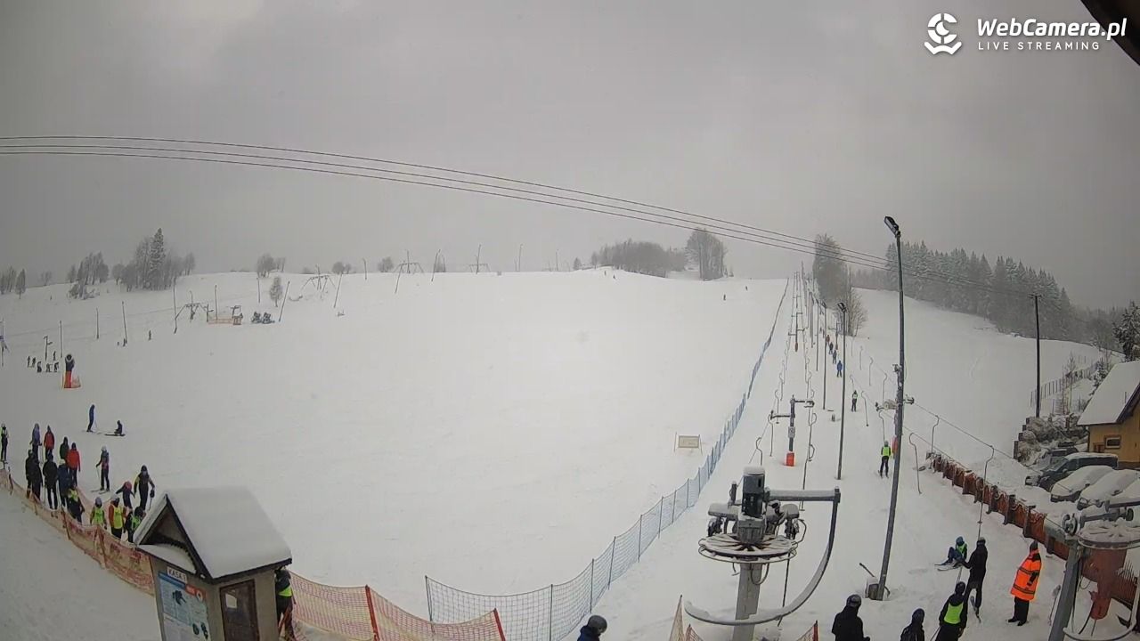 Wyciąg narciarski Wojtek - Zawoja Czatoża - 15 luty 2026, 10:03