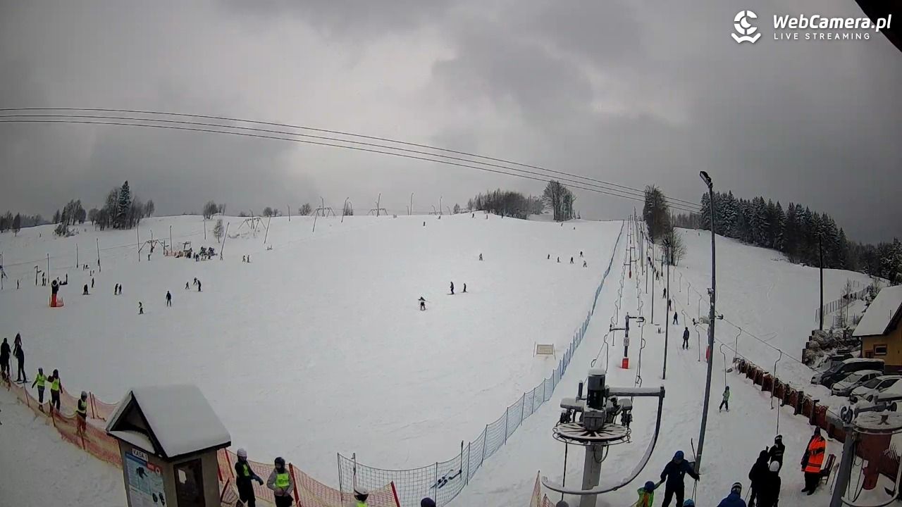 Wyciąg narciarski Wojtek - Zawoja Czatoża - 15 luty 2026, 11:35