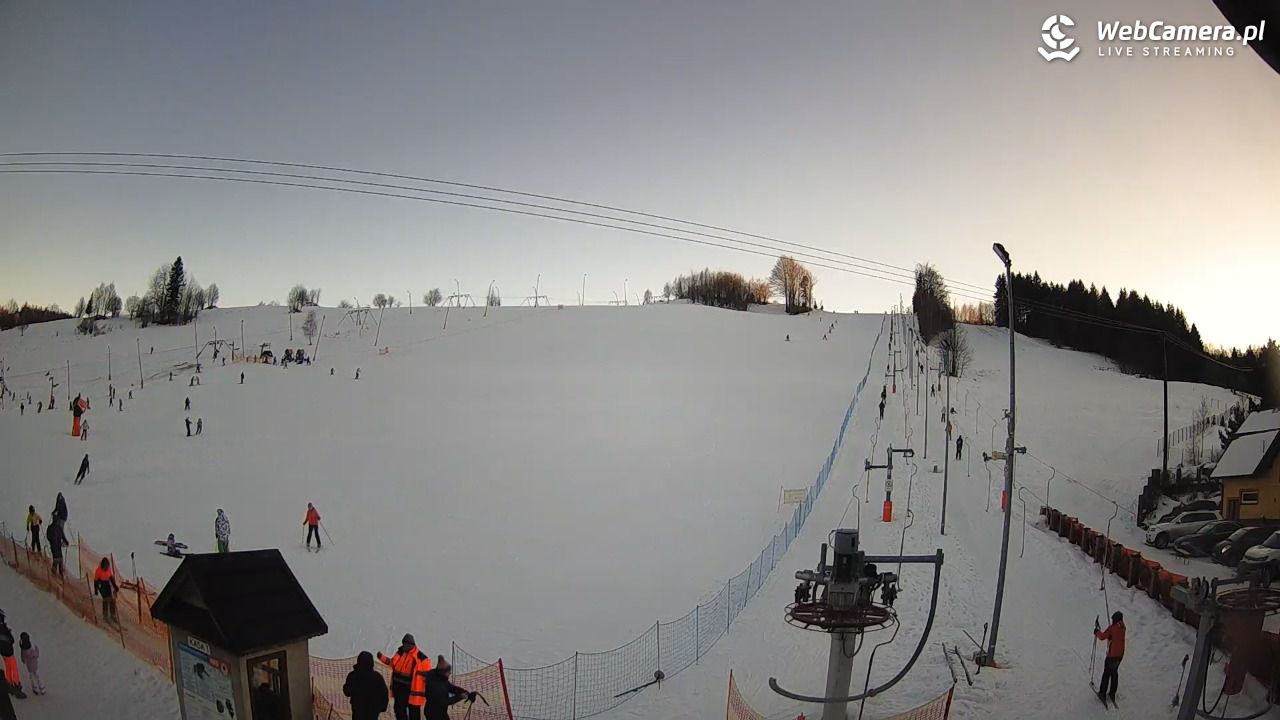 Wyciąg narciarski Wojtek - Zawoja Czatoża - 18 styczeń 2026, 15:28
