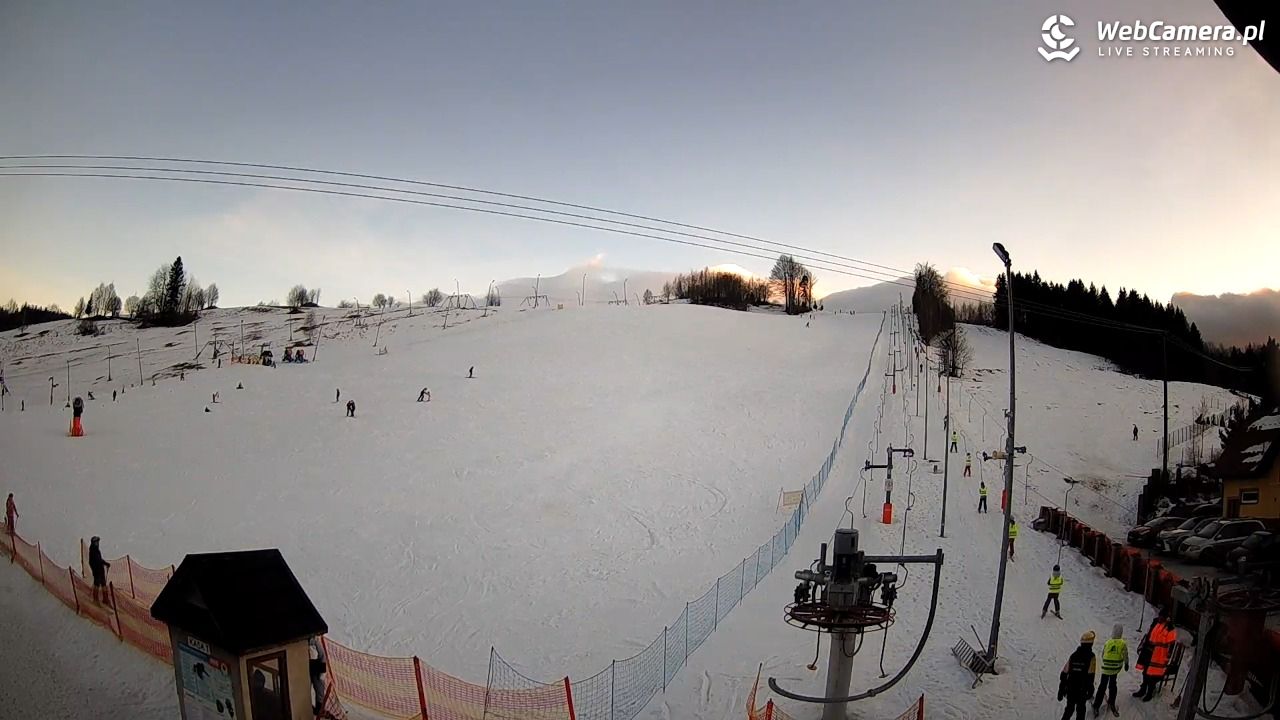 Wyciąg narciarski Wojtek - Zawoja Czatoża - 10 luty 2026, 16:35