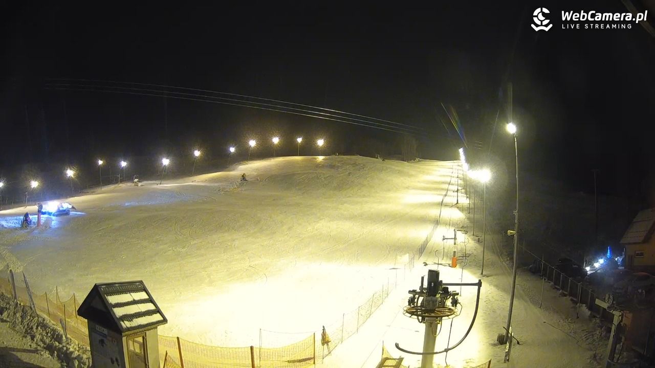 Wyciąg narciarski Wojtek - Zawoja Czatoża - 27 grudzień 2025, 23:36