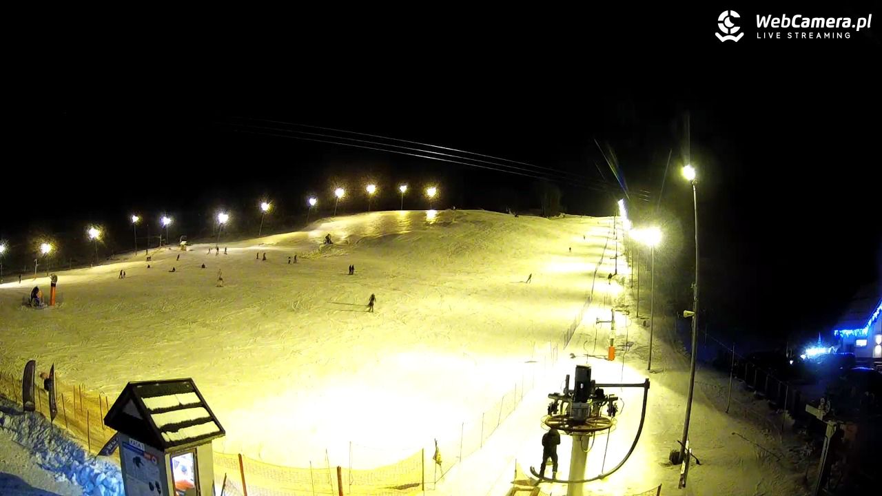 Wyciąg narciarski Wojtek - Zawoja Czatoża - 28 grudzień 2025, 17:19