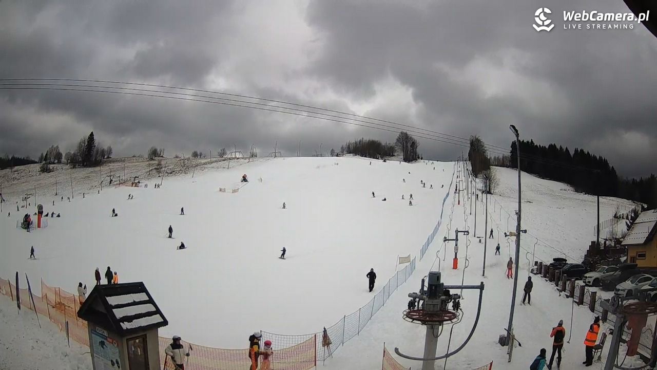 Wyciąg narciarski Wojtek - Zawoja Czatoża - 28 grudzień 2025, 11:34