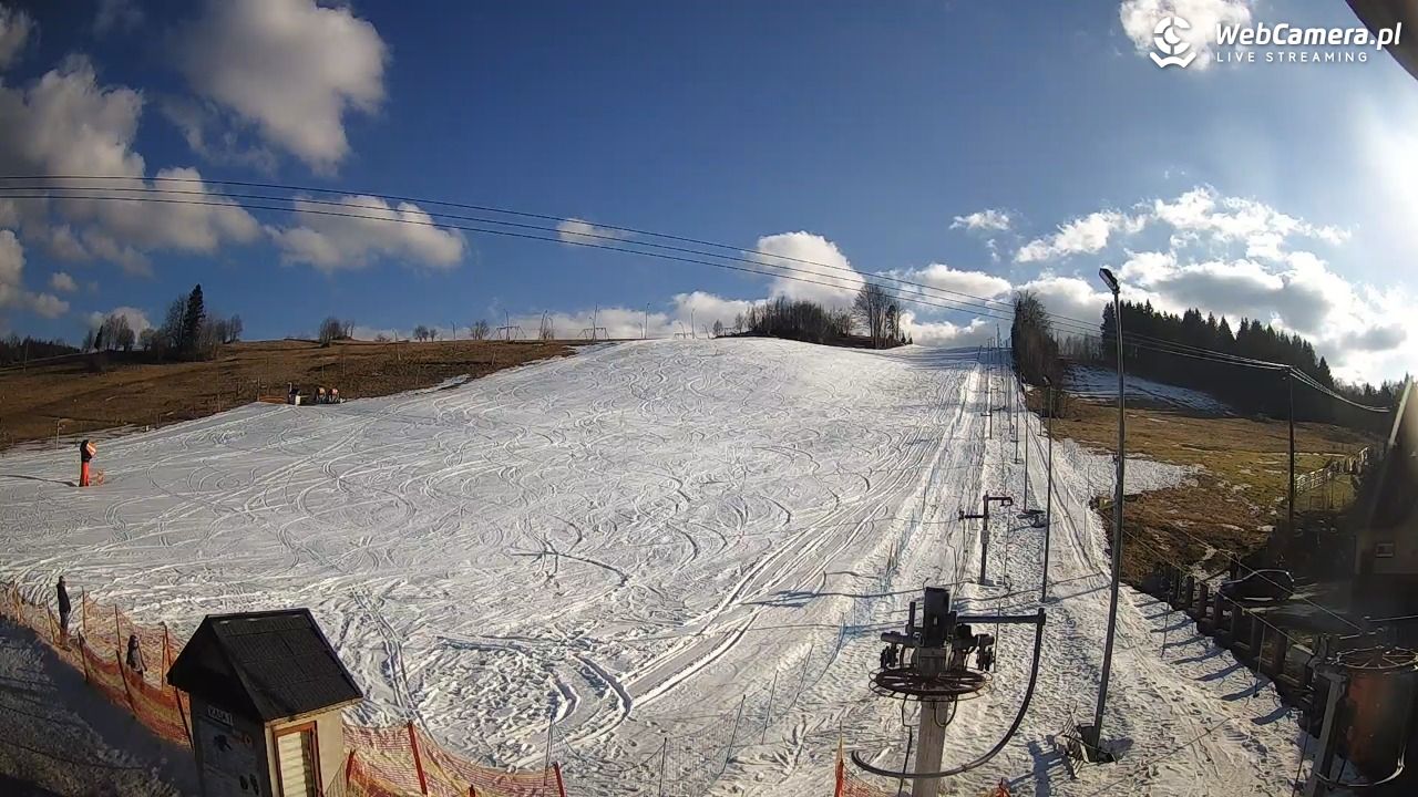 Wyciąg narciarski Wojtek - Zawoja Czatoża - 02 marzec 2026, 14:51
