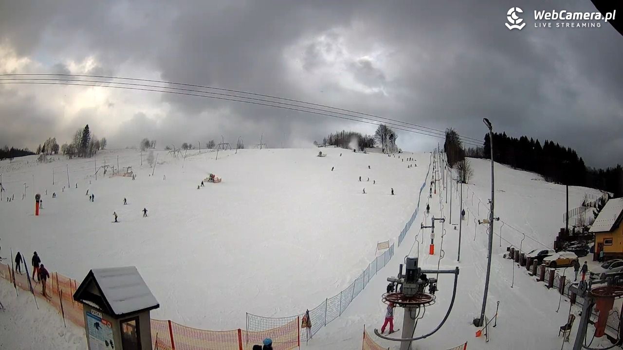 Wyciąg narciarski Wojtek - Zawoja Czatoża - 30 grudzień 2025, 14:08