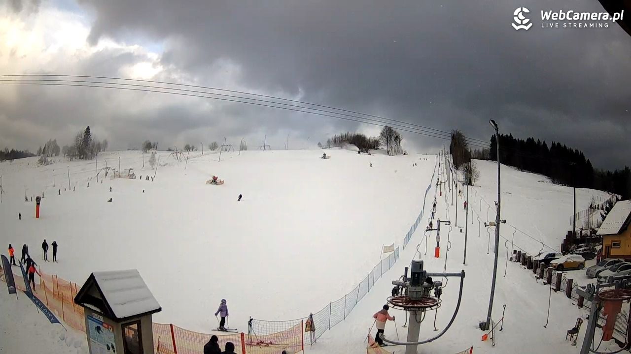 Wyciąg narciarski Wojtek - Zawoja Czatoża - 30 grudzień 2025, 13:58