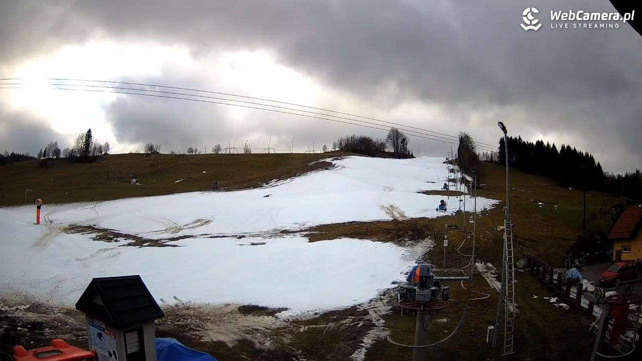 Wyciąg narciarski Wojtek - Zawoja Czatoża - 14 grudzień 2025, 10:26