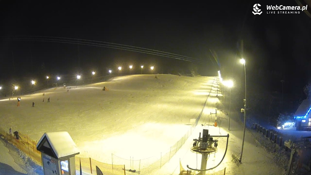 Wyciąg narciarski Wojtek - Zawoja Czatoża - 10 styczeń 2026, 18:07