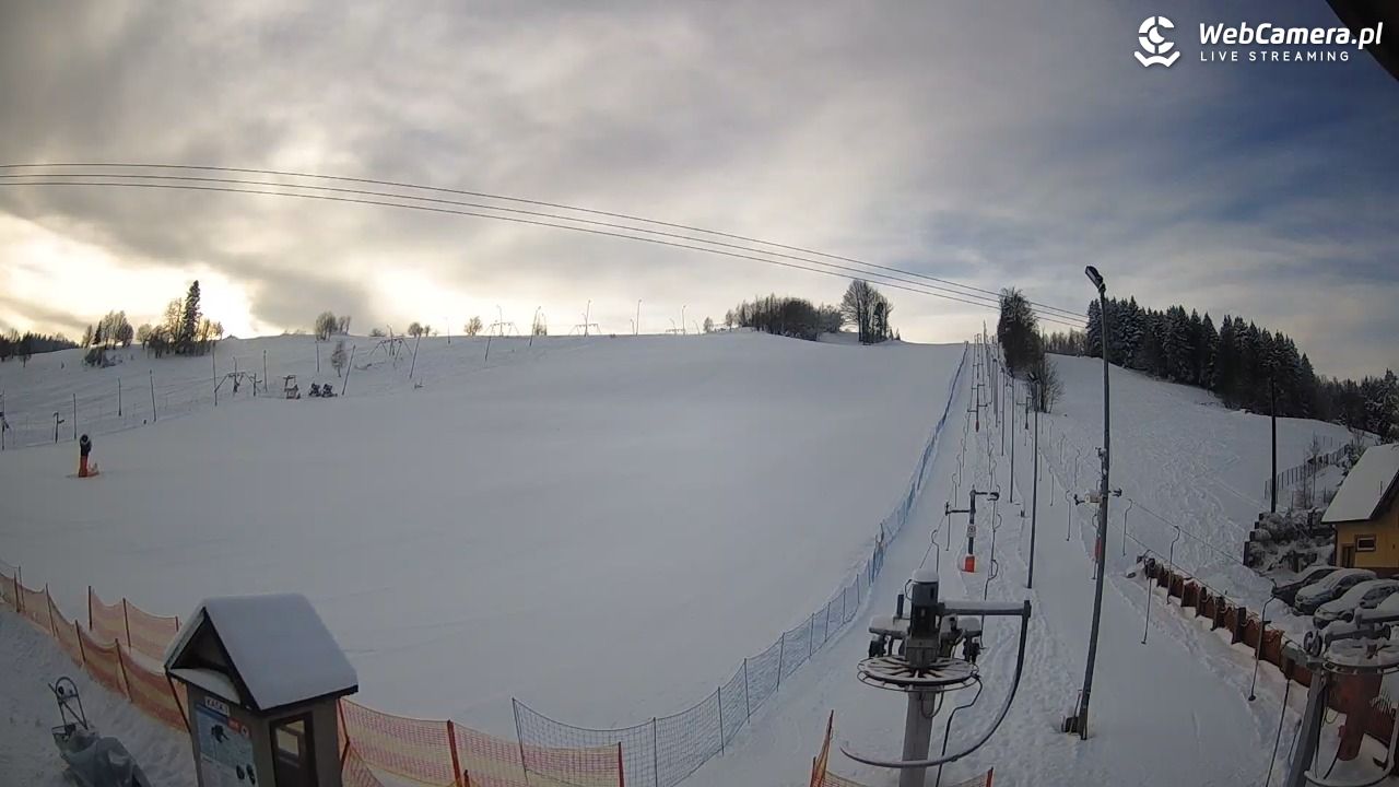 Wyciąg narciarski Wojtek - Zawoja Czatoża - 16 luty 2026, 08:14