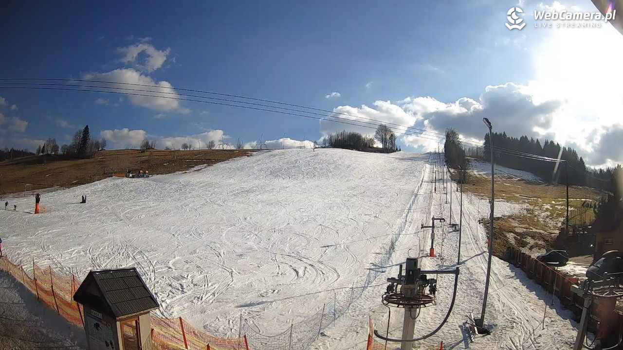 Wyciąg narciarski Wojtek - Zawoja Czatoża - 01 marzec 2026, 13:57