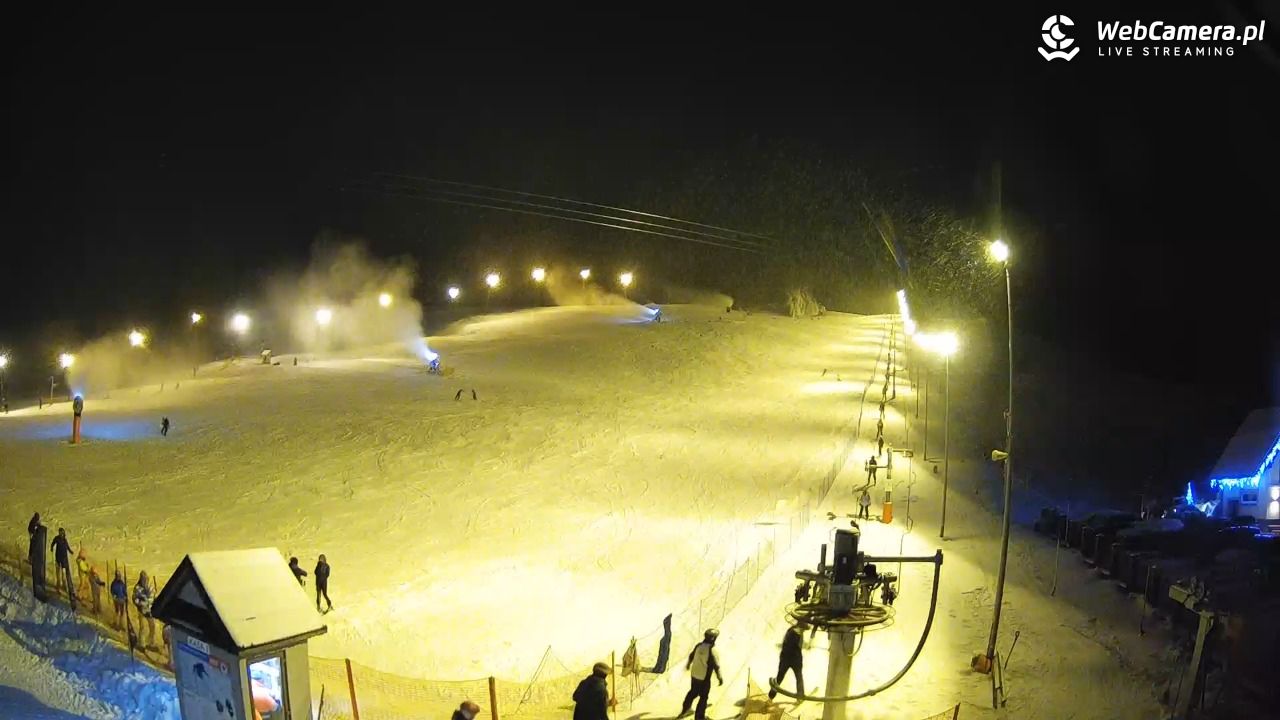 Wyciąg narciarski Wojtek - Zawoja Czatoża - 30 grudzień 2025, 19:04