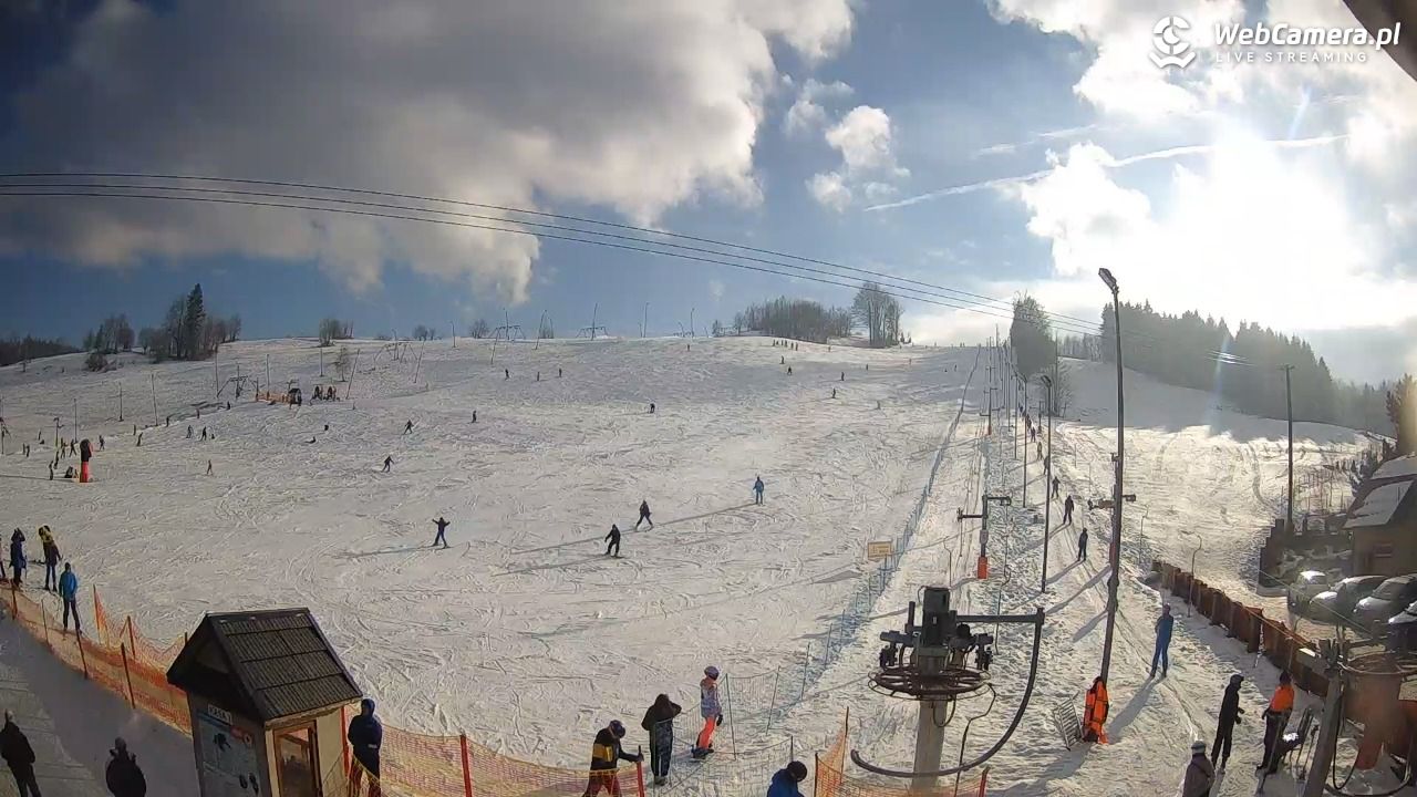Wyciąg narciarski Wojtek - Zawoja Czatoża - 03 luty 2026, 13:29