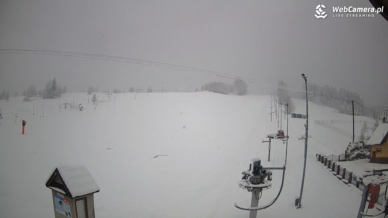 Wyciąg narciarski Wojtek - Zawoja Czatoża - 27 marzec 2026, 11:37