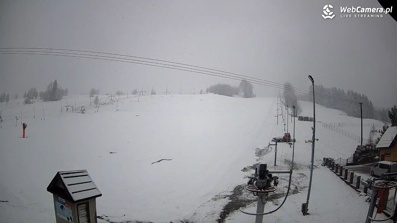 Wyciąg narciarski Wojtek - Zawoja Czatoża - 26 marzec 2026, 17:09