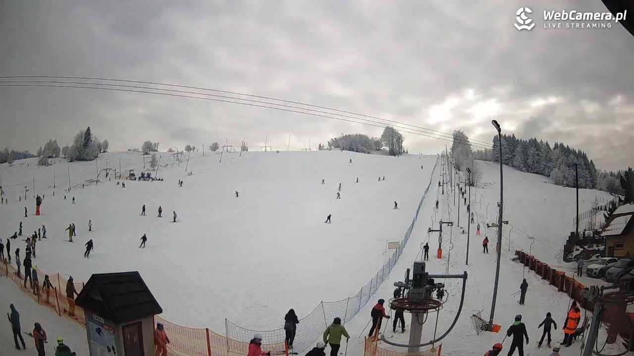 Wyciąg narciarski Wojtek - Zawoja Czatoża - 02 luty 2026, 12:28