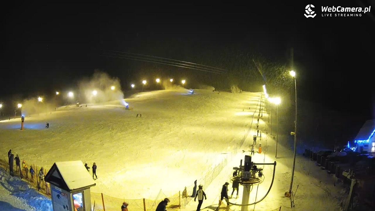 Wyciąg narciarski Wojtek - Zawoja Czatoża - 30 grudzień 2025, 19:04