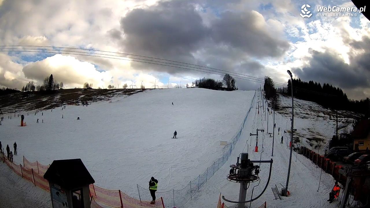 Wyciąg narciarski Wojtek - Zawoja Czatoża - 13 luty 2026, 15:09