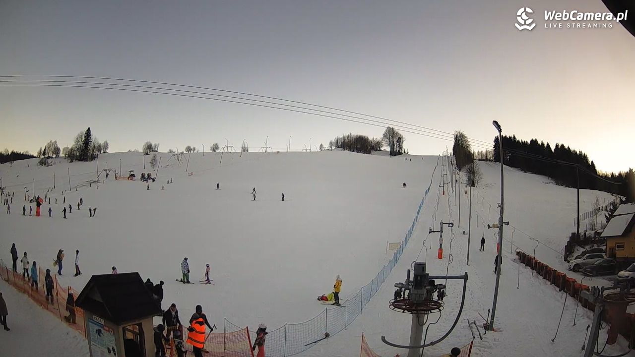 Wyciąg narciarski Wojtek - Zawoja Czatoża - 18 styczeń 2026, 15:44