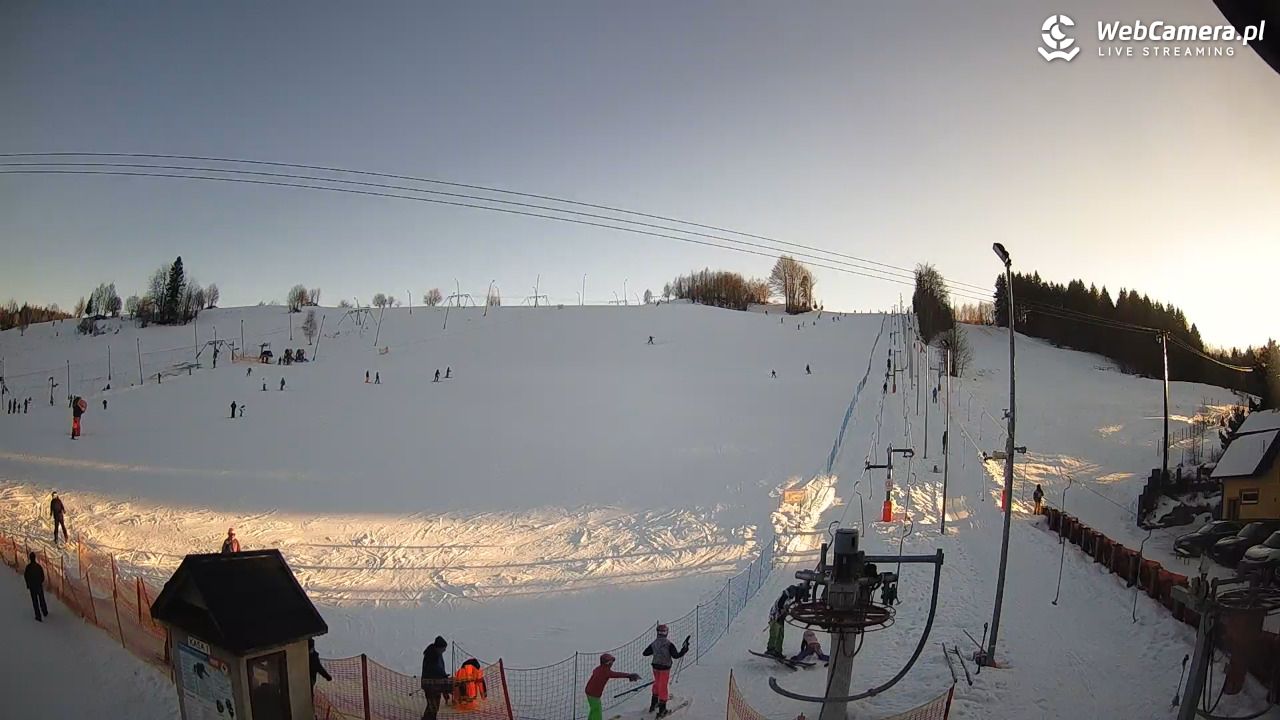 Wyciąg narciarski Wojtek - Zawoja Czatoża - 18 styczeń 2026, 15:01