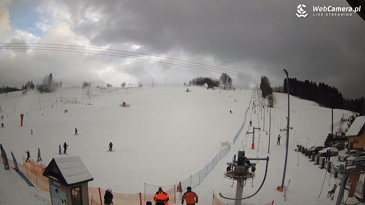 Wyciąg narciarski Wojtek - Zawoja Czatoża - 30 grudzień 2025, 14:50
